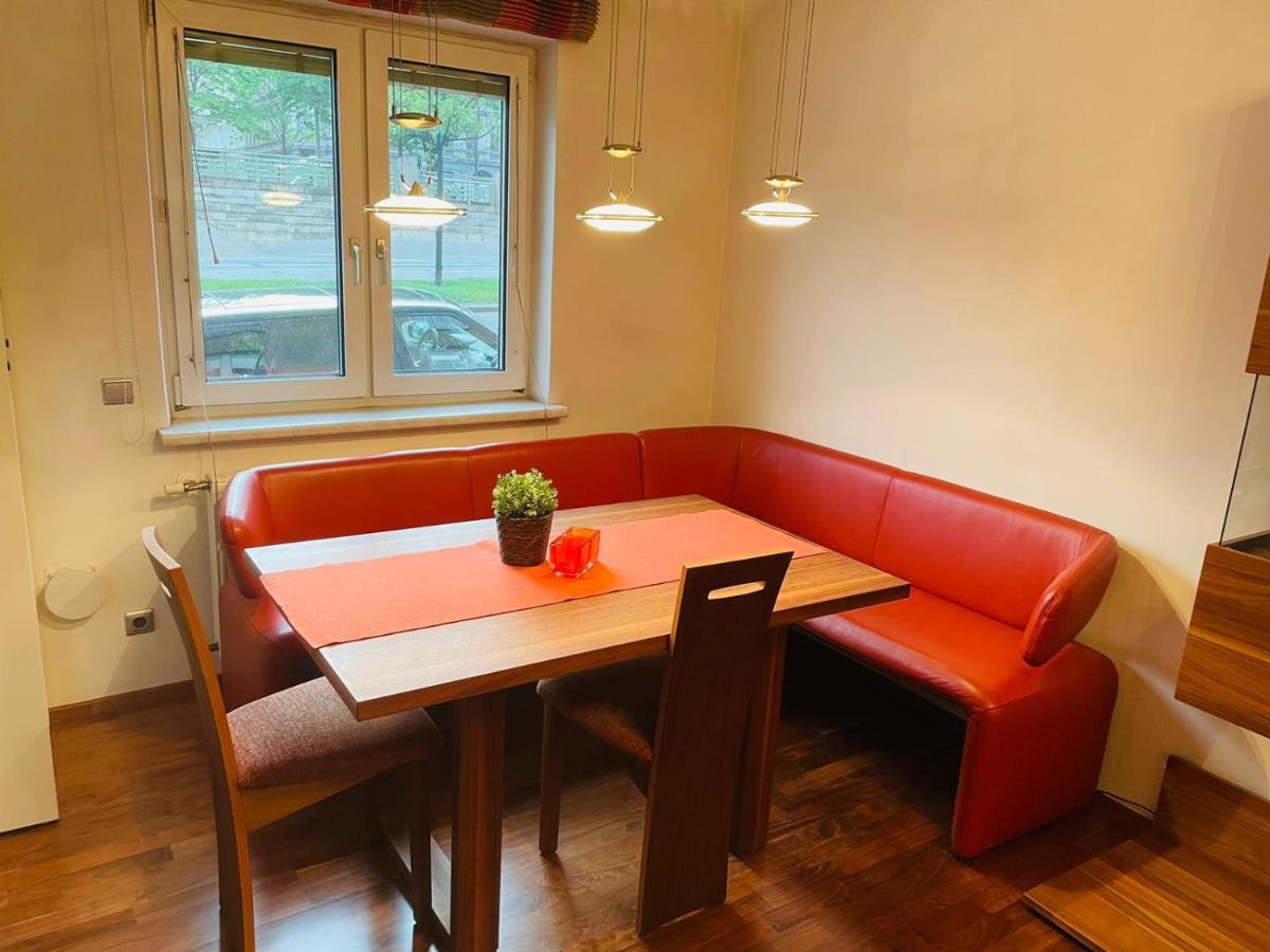 Super Deluxe Apartment - Near U6, U3 In City Center Viena Exterior foto